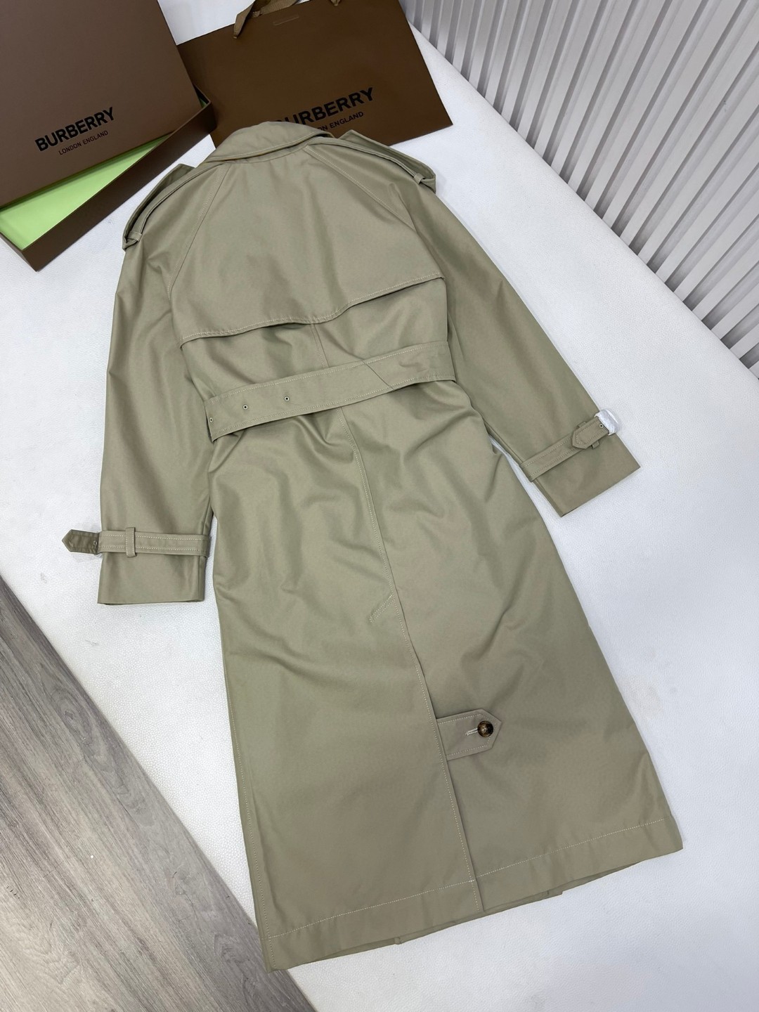 Burberry 巴宝莉 纯色翻领双排扣风衣 长袖 外套 长款 秋冬款 米色 80793801