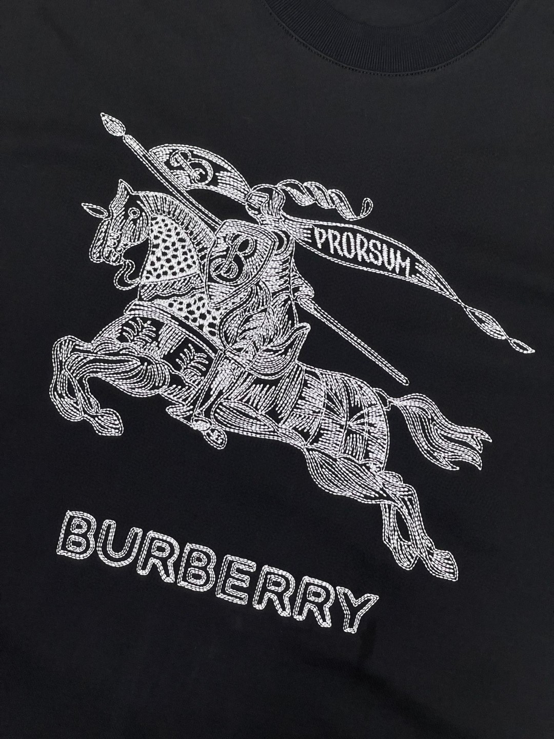 Burberry 巴宝莉 马术骑士刺绣图案 短袖 T恤 夏季 黑色 80727751