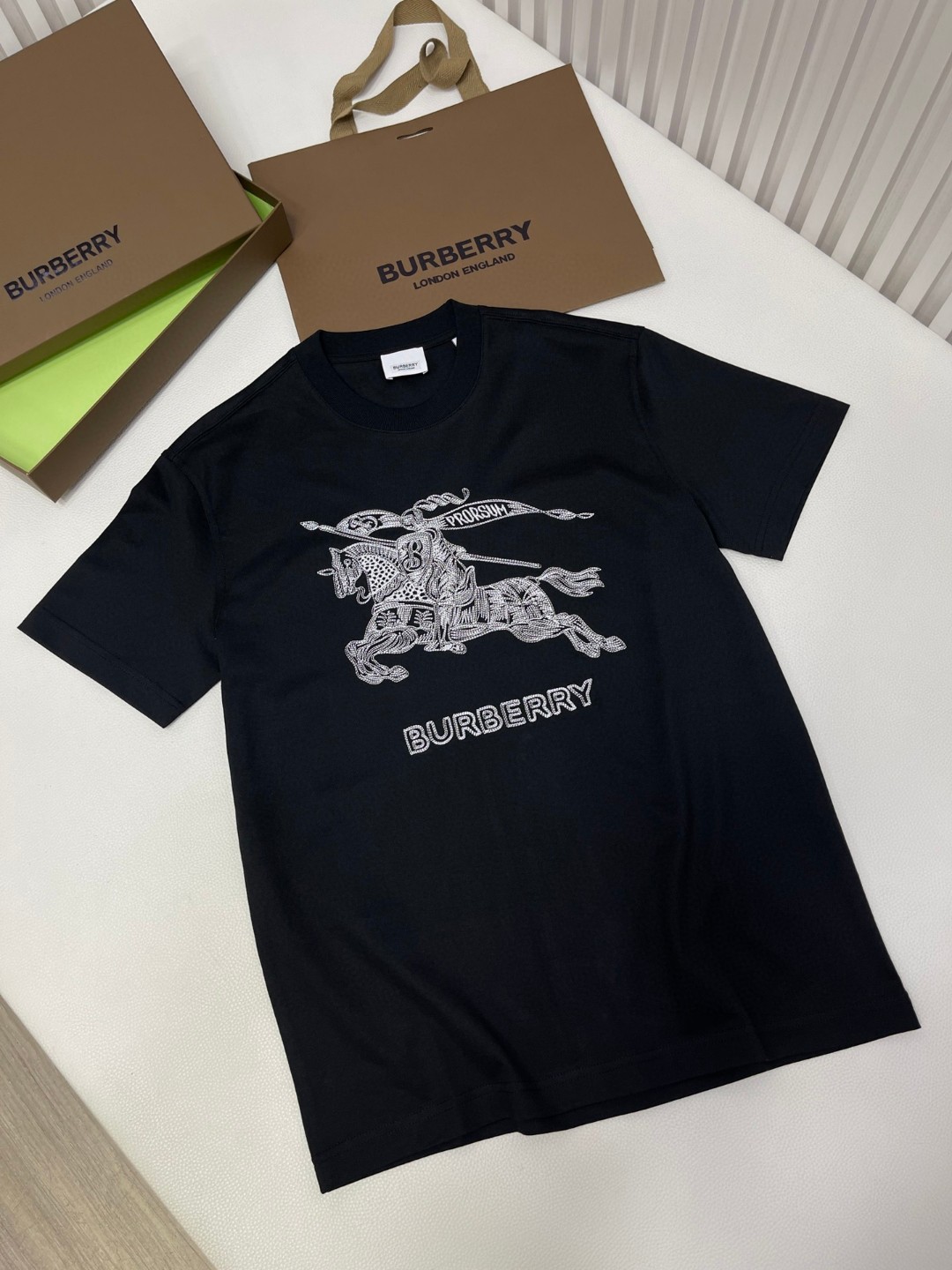 Burberry 巴宝莉 马术骑士刺绣图案 短袖 T恤 夏季 黑色 80727751