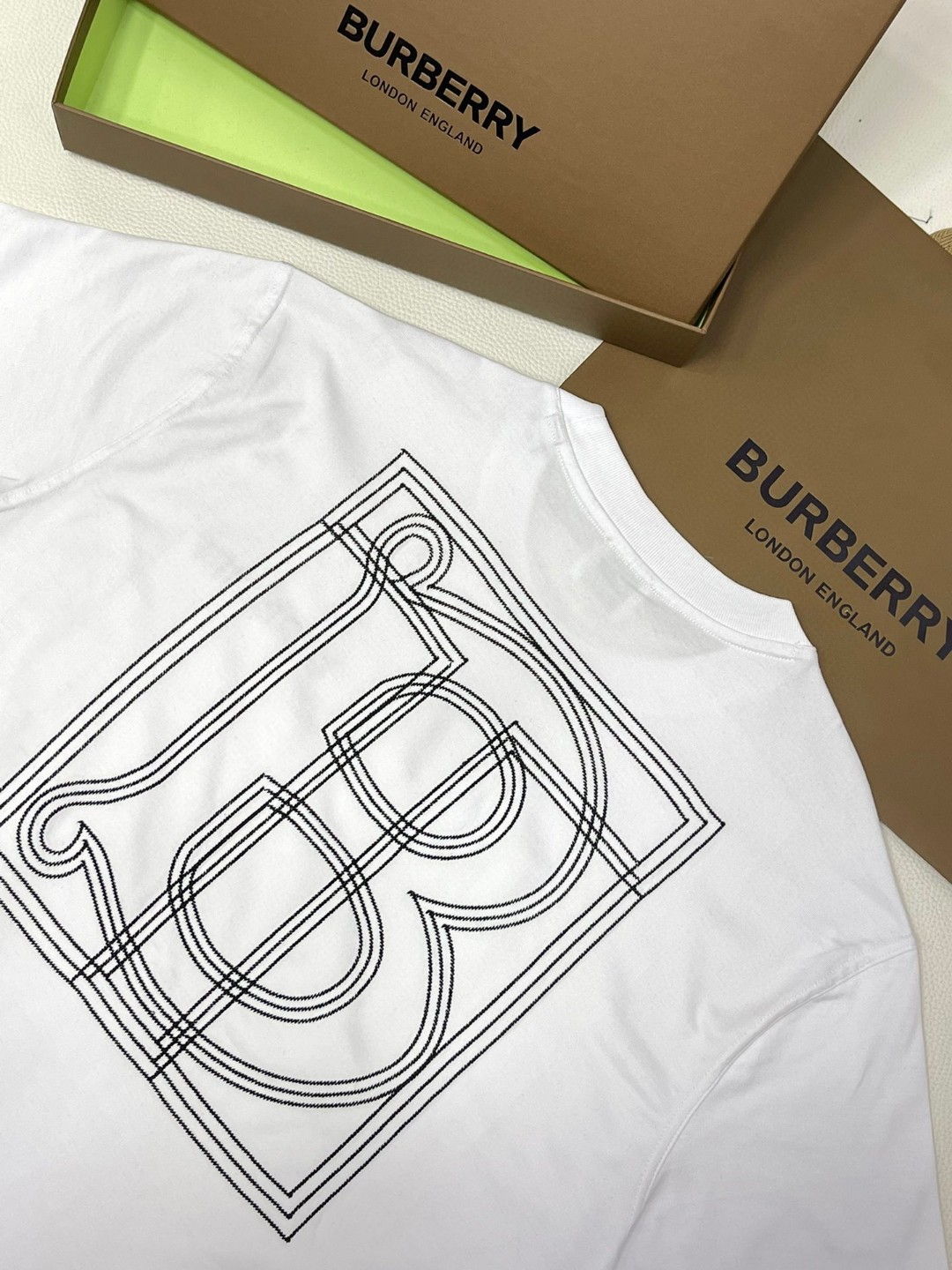 Burberry 巴宝莉 字母logo刺绣 短袖 T恤 夏季 黑色 白色 蓝色 80575471