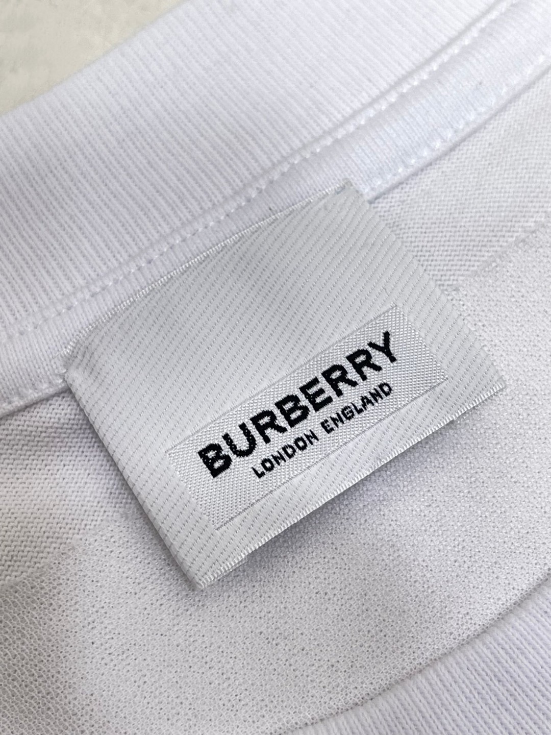 Burberry 巴宝莉 字母logo刺绣 短袖 T恤 夏季 黑色 白色 蓝色 80575471