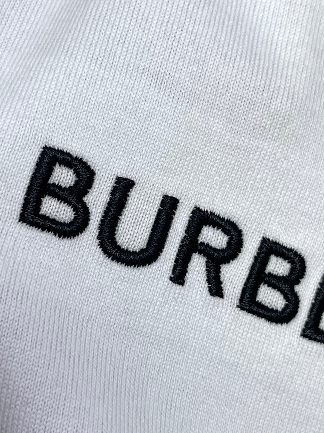 Burberry 巴宝莉 字母logo刺绣 短袖 T恤 夏季 黑色 白色 蓝色 80575471