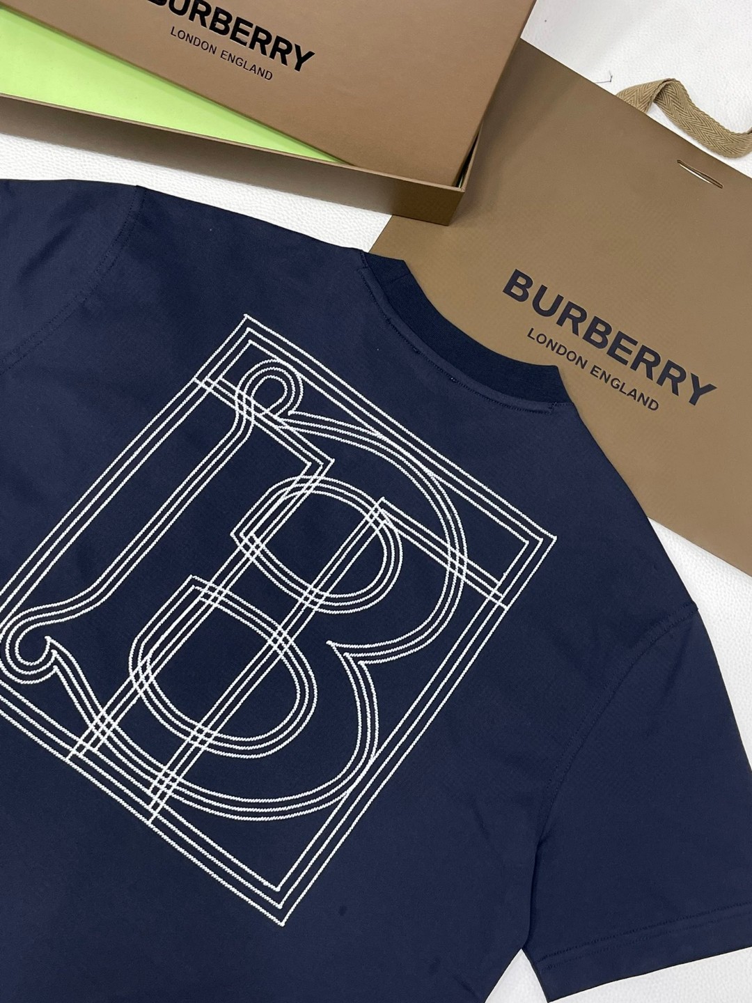 Burberry 巴宝莉 字母logo刺绣 短袖 T恤 夏季 黑色 白色 蓝色 80575471