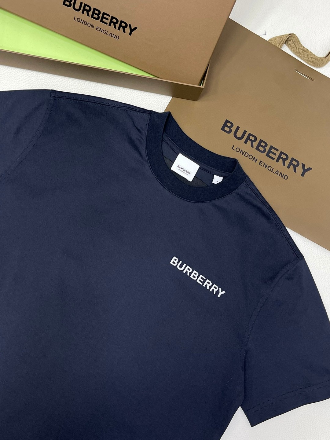 Burberry 巴宝莉 字母logo刺绣 短袖 T恤 夏季 黑色 白色 蓝色 80575471