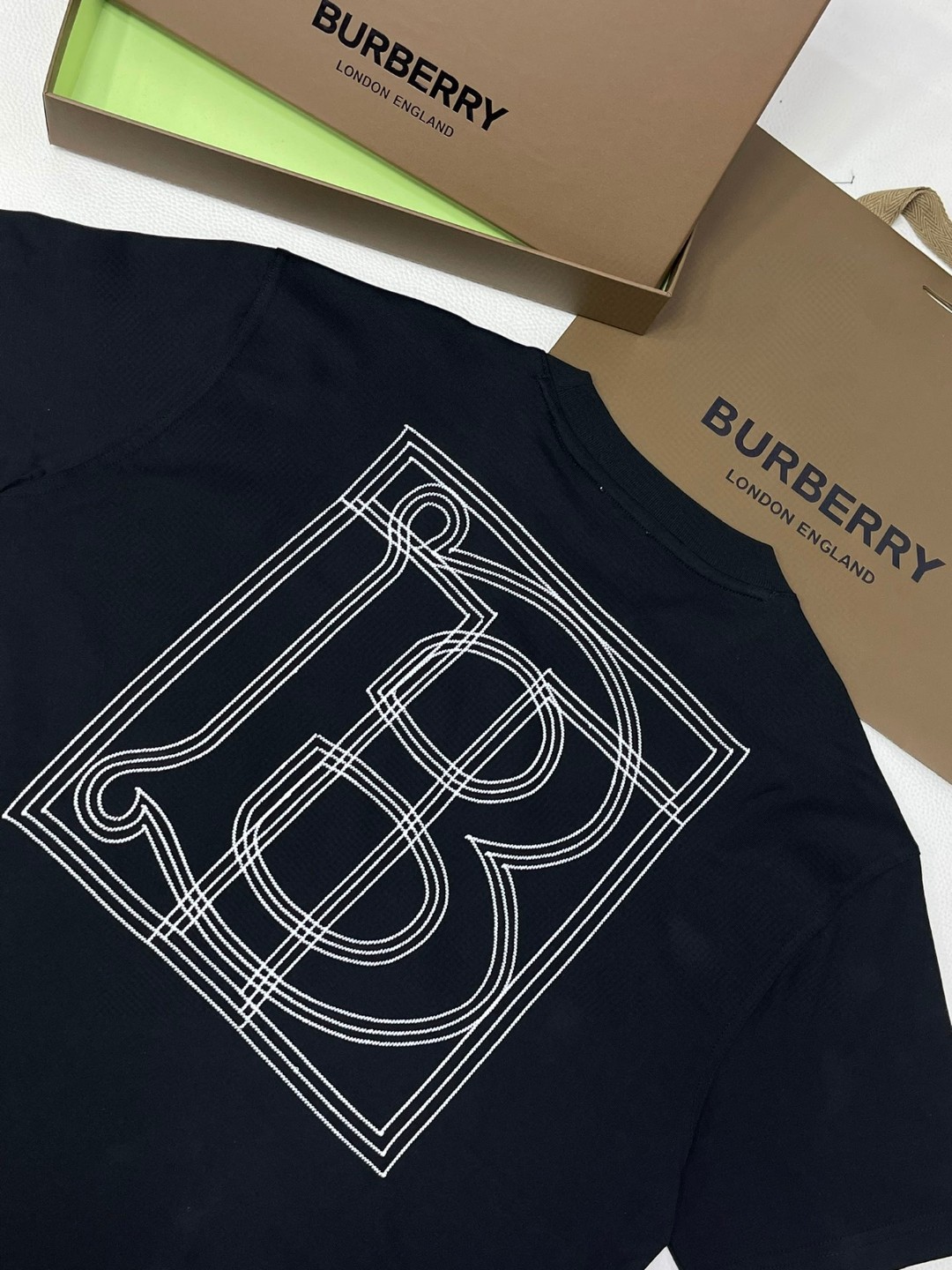 Burberry 巴宝莉 字母logo刺绣 短袖 T恤 夏季 黑色 白色 蓝色 80575471