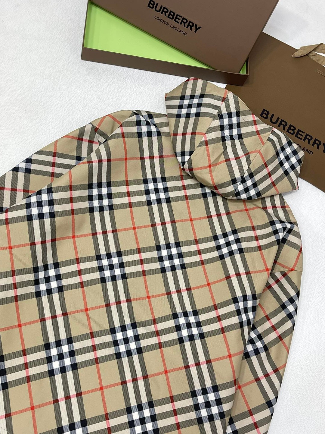 Burberry 巴宝莉 两面穿拼色格纹拉链连帽夹克 长袖 外套 秋冬款 沙色