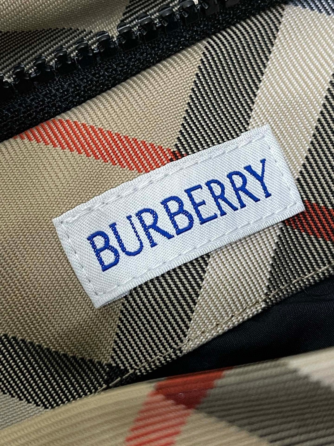 Burberry 巴宝莉 两面穿拼色格纹拉链连帽夹克 长袖 外套 秋冬款 沙色