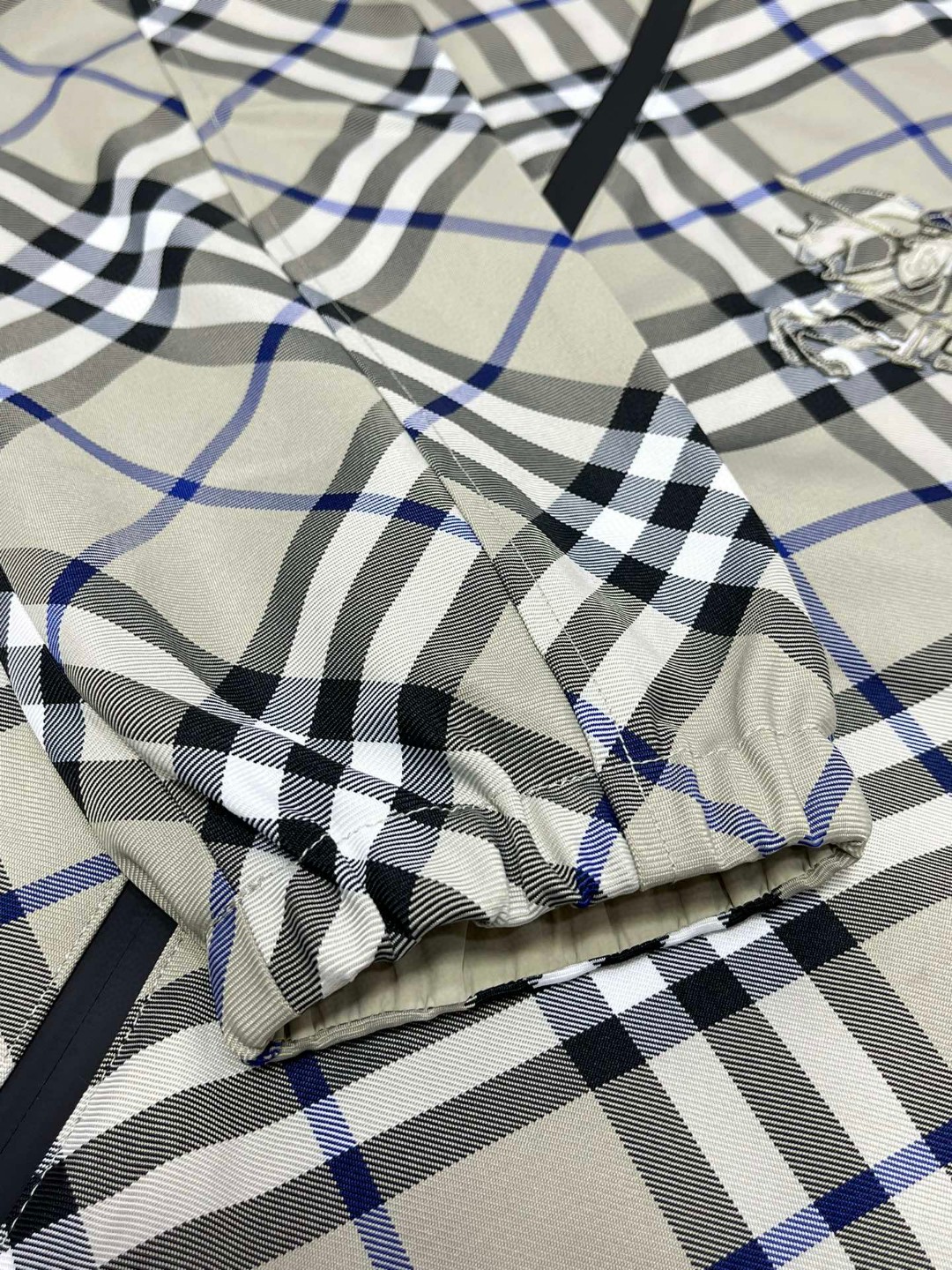 Burberry 巴宝莉 两面穿拼色格纹拉链连帽夹克 长袖 外套 秋冬款 青苔色 80883401