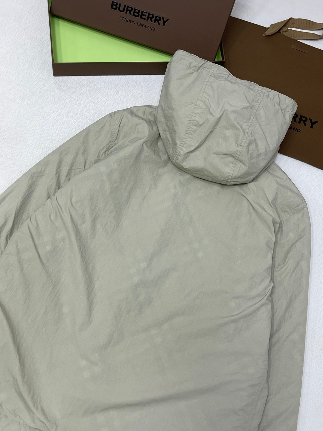 Burberry 巴宝莉 两面穿拼色格纹拉链连帽夹克 长袖 外套 秋冬款 青苔色 80883401