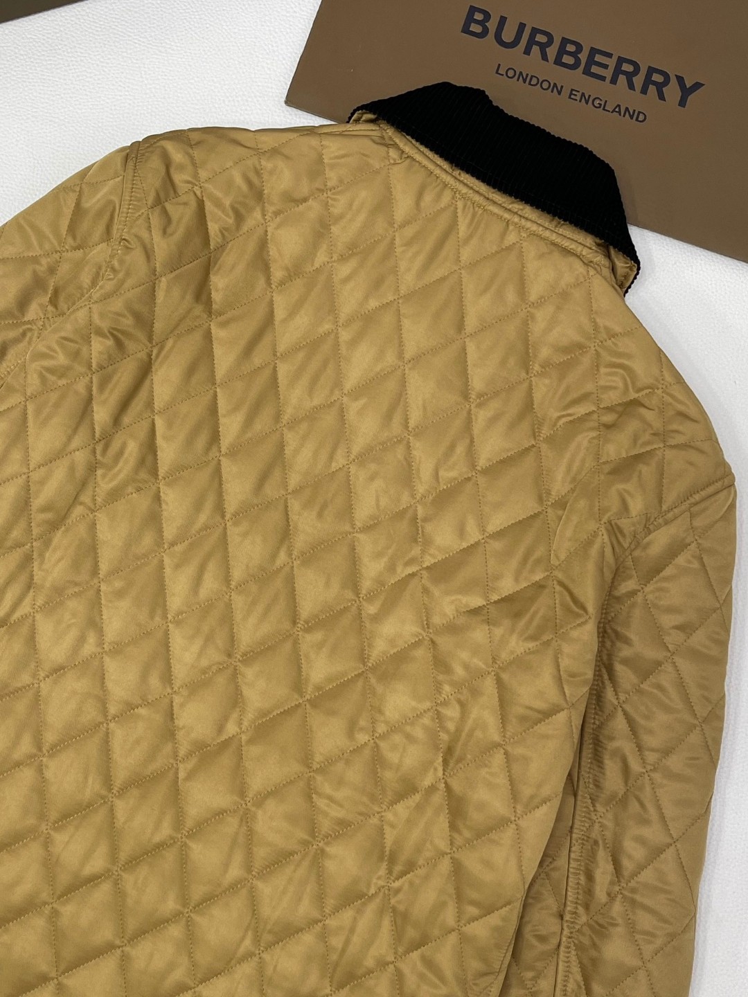 Burberry 巴宝莉 菱格纹夹克 棉服 长袖 外套 秋冬款 姜黄色 80963551
