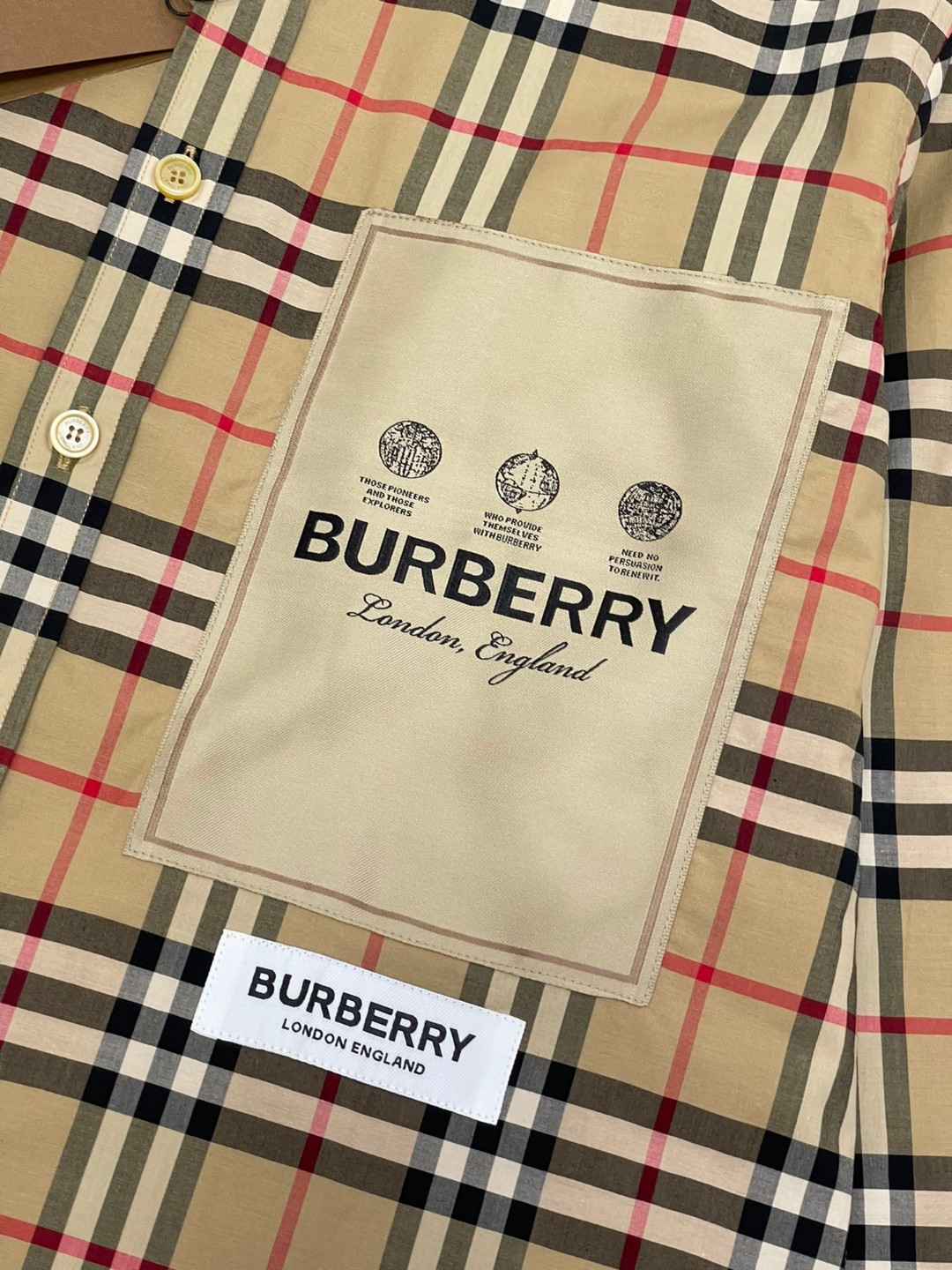 Burberry 巴宝莉 格纹胸口大标签单排扣衬衫 长袖 外套 秋冬款 棕色 80574611