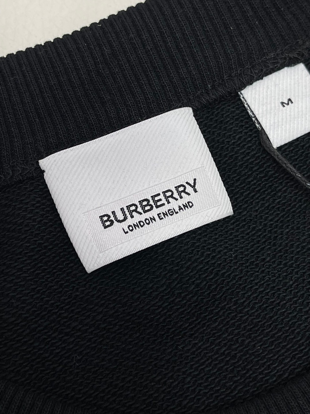 Burberry 巴宝莉 刺绣毛巾布马术骑士卫衣 长袖 圆领 外套 秋冬款 白色 黑色 80714561