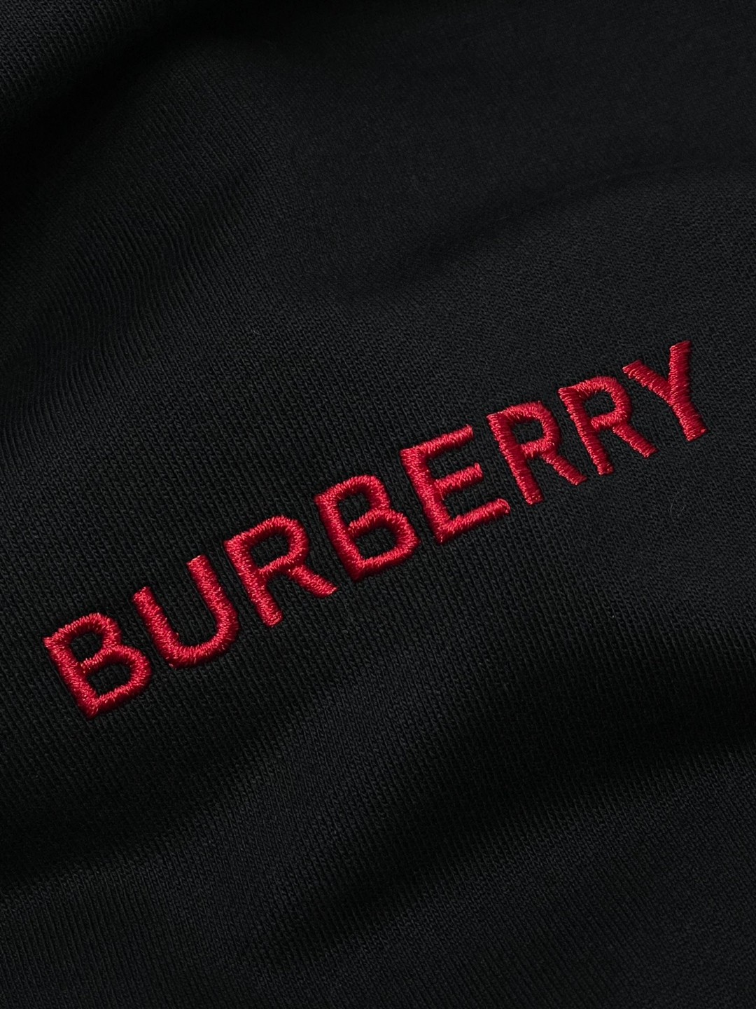 Burberry 巴宝莉 拼色领口刺绣字母logo卫衣 长袖 圆领 外套 秋冬款 黑色 80076931