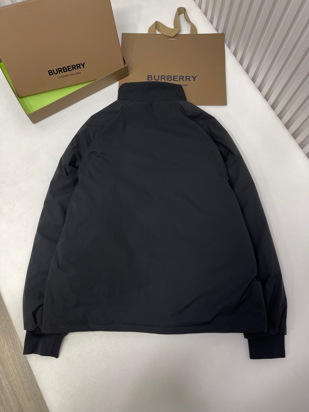 Burberry 巴宝莉 纯色刺绣logo夹克 棉服 长袖 外套 秋冬款 黑色 80726871