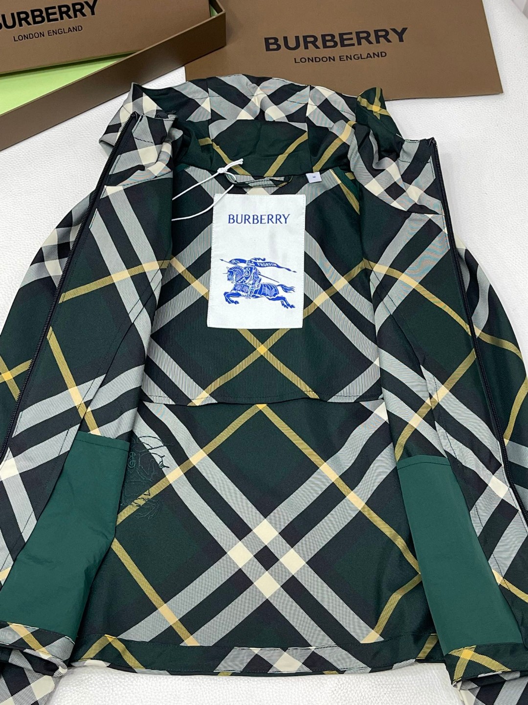 Burberry 巴宝莉 格纹拉链连帽夹克 长袖 外套 短款 女款 绿色 80818891