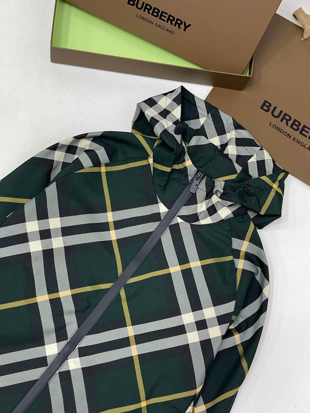 Burberry 巴宝莉 格纹拉链连帽夹克 长袖 外套 短款 女款 绿色 80818891