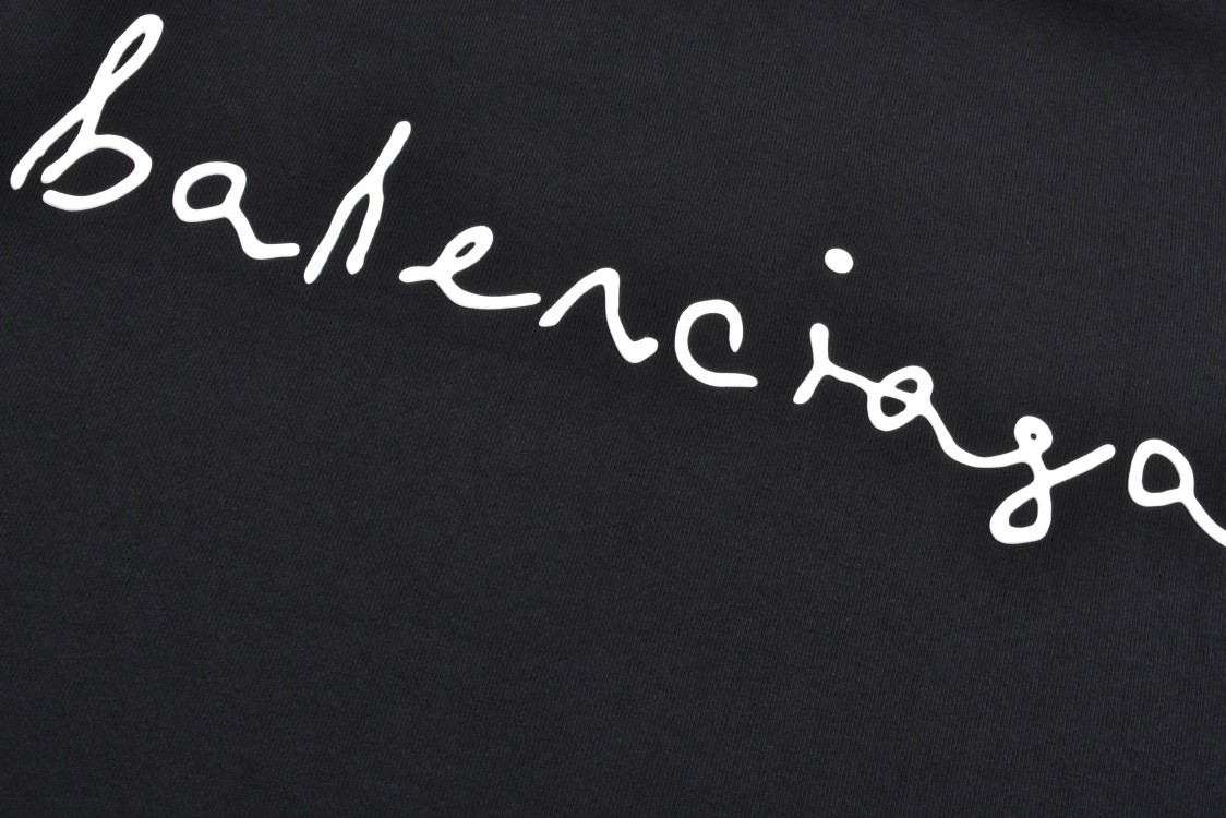 Balenciaga 巴黎世家 爱心字母logo印花 连帽卫衣 破洞 外套 长袖 秋冬 黑色 739024TQVV99034