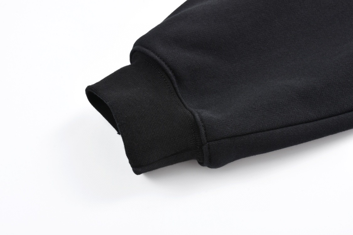 Balenciaga 巴黎世家 爱心字母logo印花 连帽卫衣 破洞 外套 长袖 秋冬 黑色 739024TQVV99034