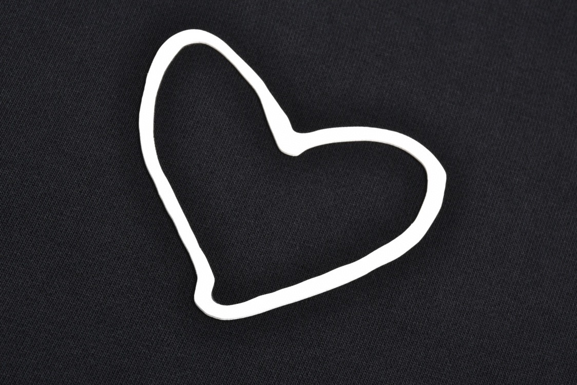 Balenciaga 巴黎世家 爱心字母logo印花 连帽卫衣 破洞 外套 长袖 秋冬 黑色 739024TQVV99034