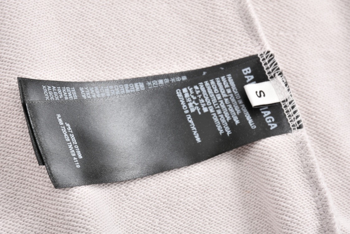 Balenciaga 巴黎世家 胶带字母logo印花 连帽卫衣 破洞 外套 长袖 秋冬 黑色 白色 739024TQVQ91073