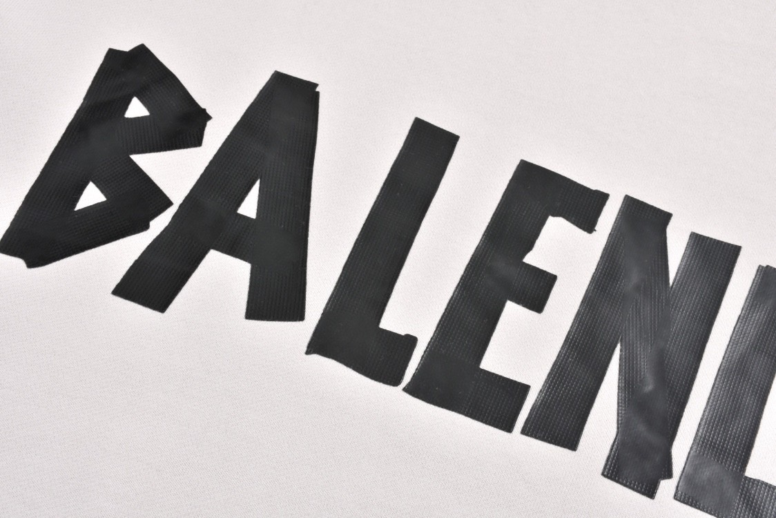 Balenciaga 巴黎世家 胶带字母logo印花 连帽卫衣 破洞 外套 长袖 秋冬 黑色 白色 739024TQVQ91073