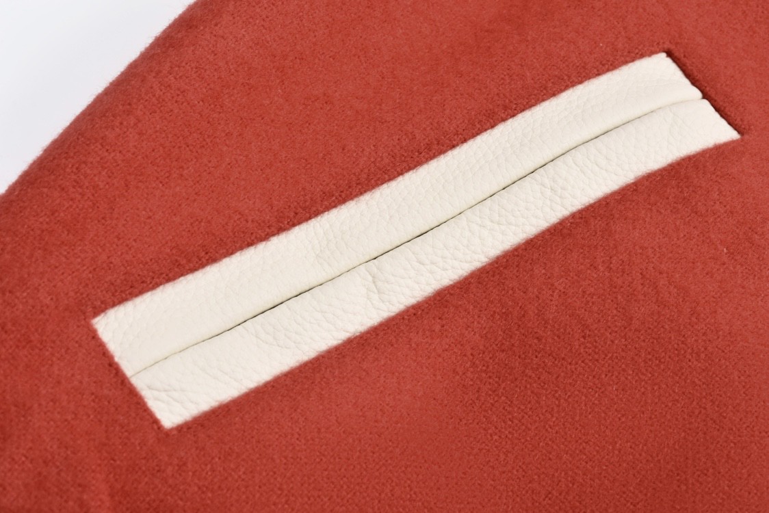 LOUIS VUITTON 路易威登 字母刺绣logo烫钻珍珠拼接皮袖棒球服 夹克 长袖 外套 秋冬款 红色 1AFIQ9