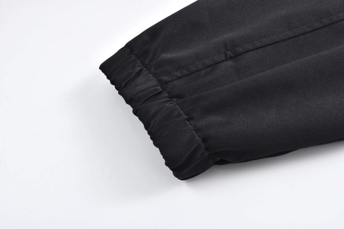 LOUIS VUITTON 路易威登 Tyler 联名 毛领刺绣字母logo棉服 夹克 长袖 外套 秋冬款 1AFPTM