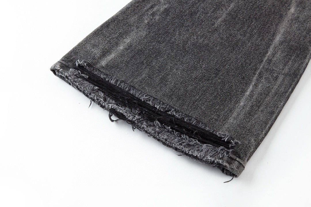 Balenciaga 巴黎世家 The Lost Tape 系列 破洞喇叭牛仔裤 长裤 裤子 黑色 697829TBP471090