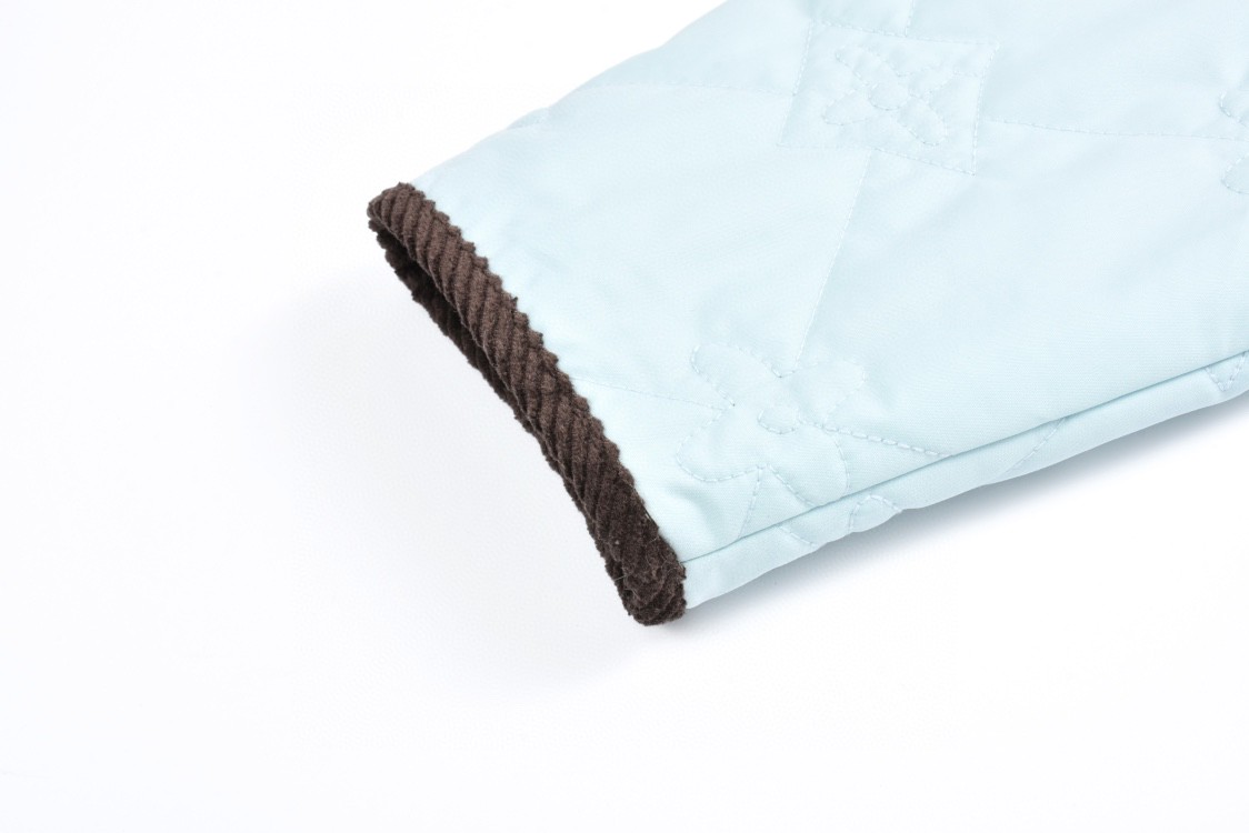 LOUIS VUITTON 路易威登 Tyler 联名 撞色拼接棉服 夹克 长袖 外套 秋冬款 浅蓝色 1AFPTU