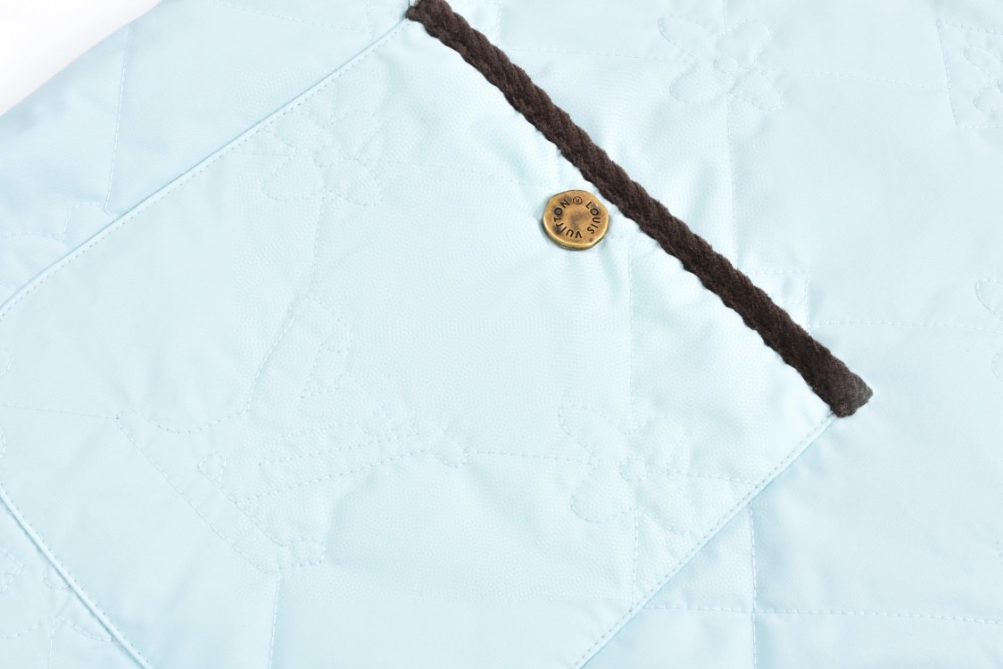 LOUIS VUITTON 路易威登 Tyler 联名 撞色拼接棉服 夹克 长袖 外套 秋冬款 浅蓝色 1AFPTU