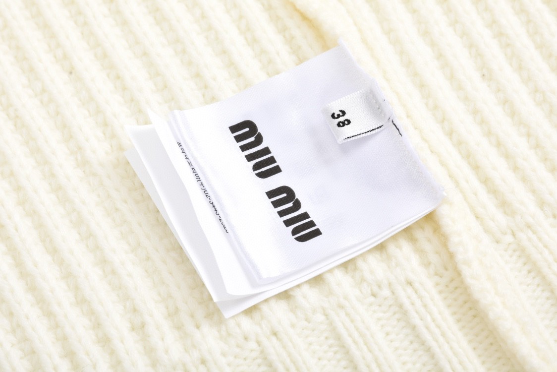 MIU MIU 缪缪 徽标条纹撞色针织衫 开衫 毛衣 外套 长袖 白色