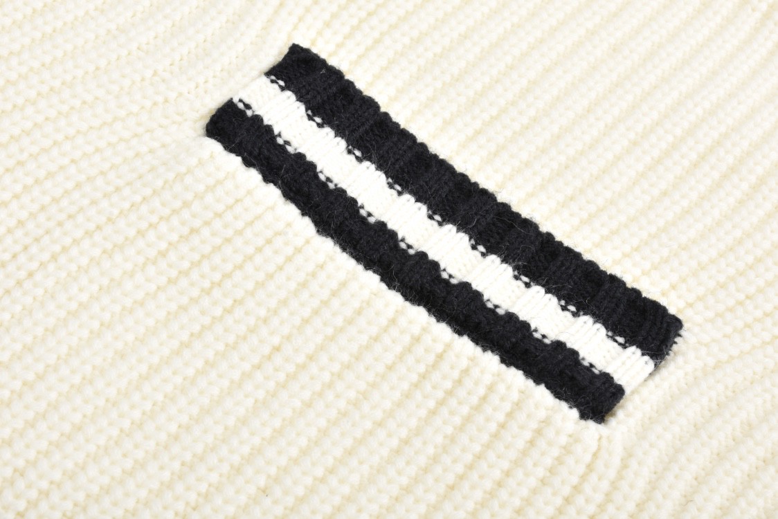 MIU MIU 缪缪 徽标条纹撞色针织衫 开衫 毛衣 外套 长袖 白色