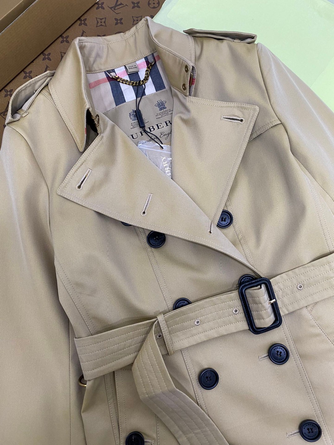 Burberry 巴宝莉 英伦风纯色翻领双排扣风衣 夹克 外套 长袖 中长款 秋冬款 杏色 黑色 