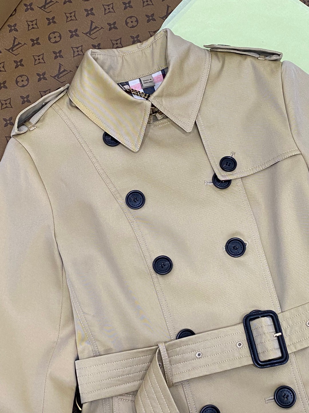 Burberry 巴宝莉 英伦风纯色翻领双排扣风衣 夹克 外套 长袖 中长款 秋冬款 杏色 黑色 
