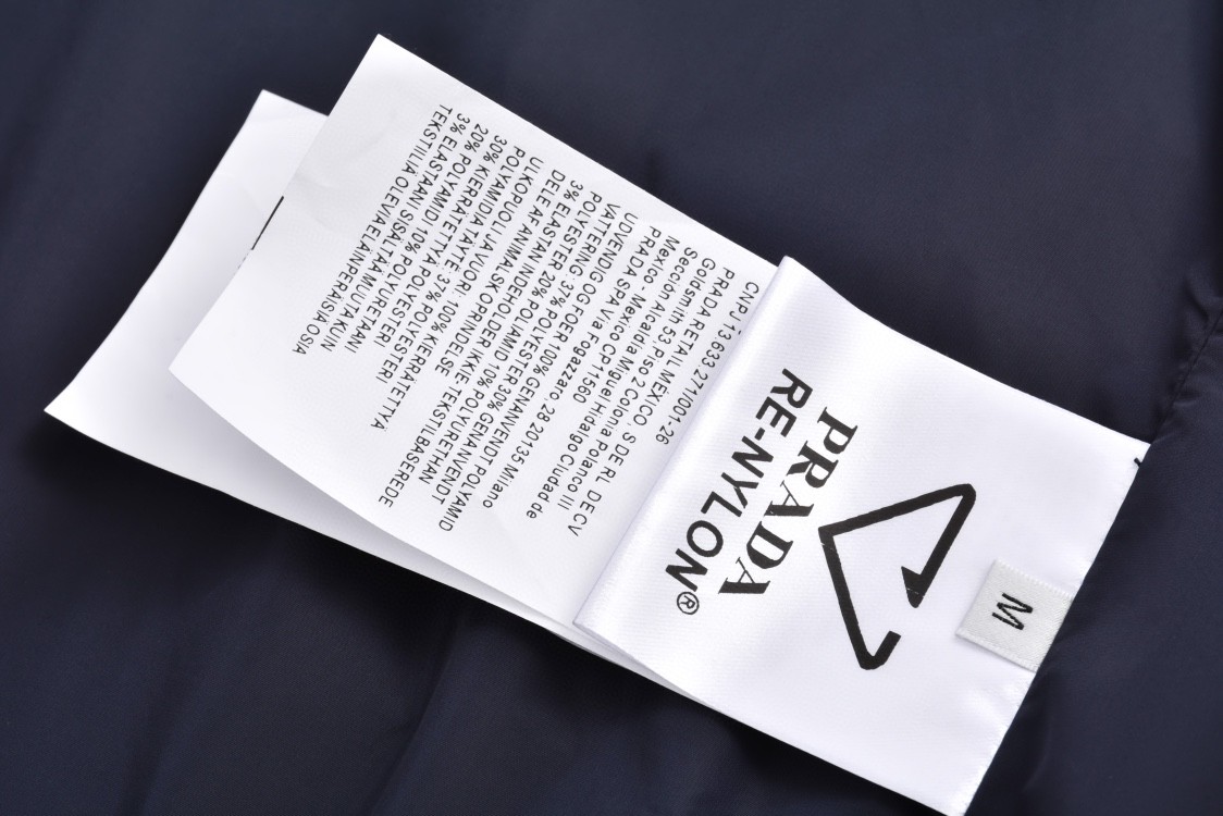 PRADA 普拉达 纯色logo徽标拉链连帽夹克 棉服 外套 长袖 白色 午夜蓝 POIZON240805711