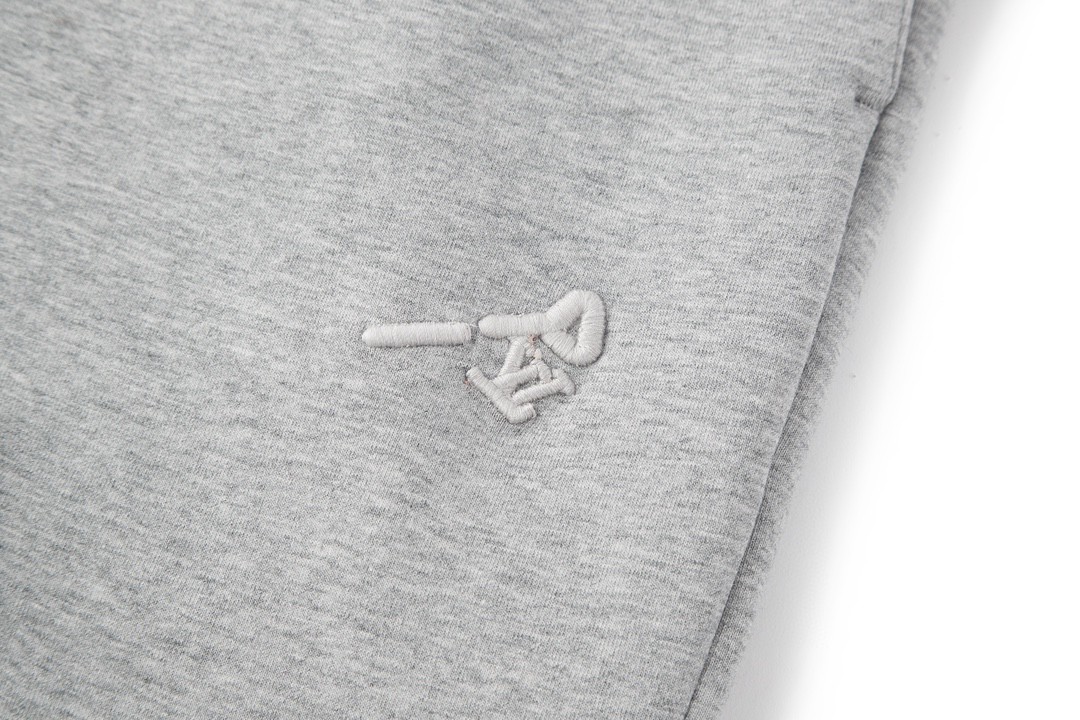 LOUIS VUITTON 路易威登 字母logo别针刺绣太空棉直筒休闲裤 裤子 长裤 男款 黑色 灰色 