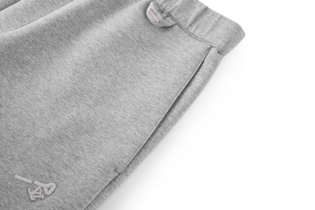 LOUIS VUITTON 路易威登 字母logo别针刺绣太空棉直筒休闲裤 裤子 长裤 男款 黑色 灰色 