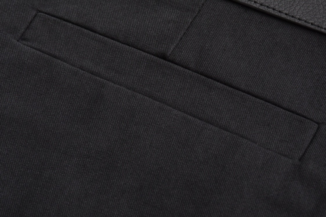 Loewe 罗意威 纯色多口袋直筒工装裤 休闲裤 长裤 裤子 黑色 H526Y04WFB-1100