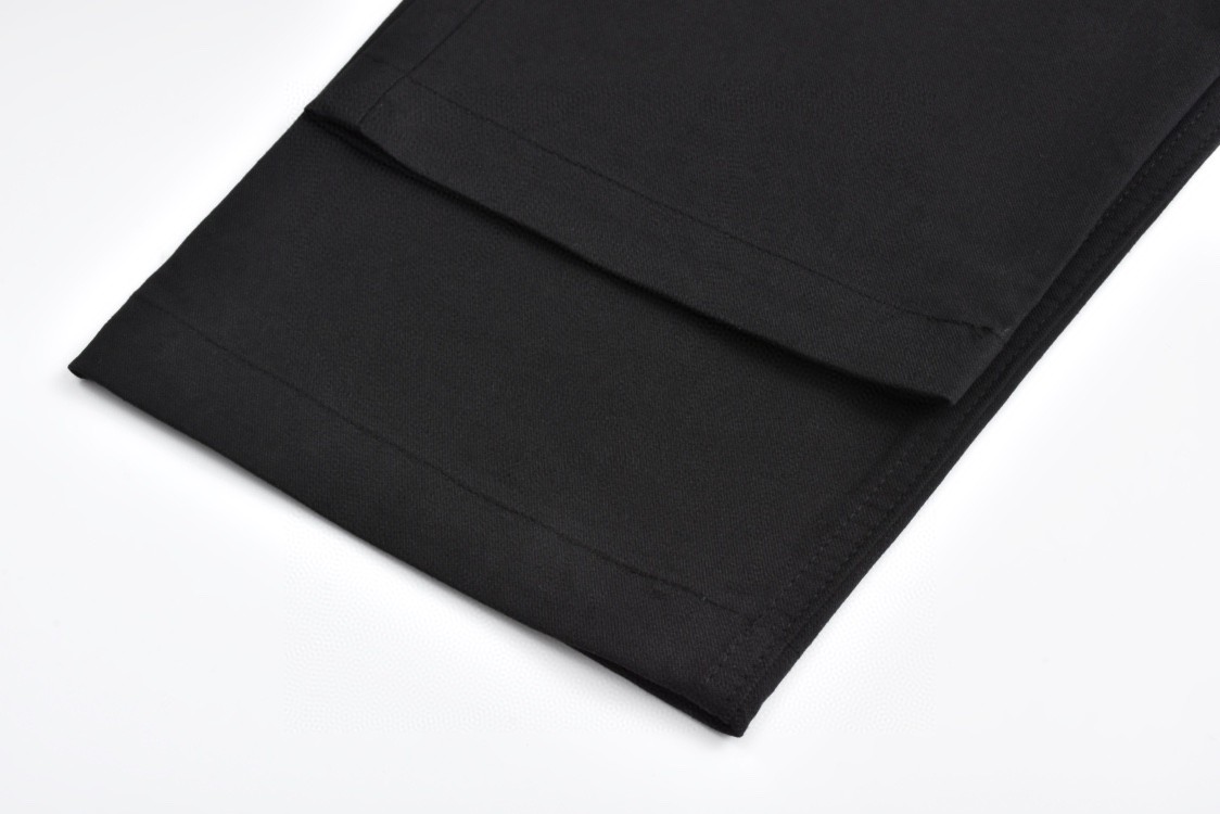 Loewe 罗意威 纯色多口袋直筒工装裤 休闲裤 长裤 裤子 黑色 H526Y04WFB-1100