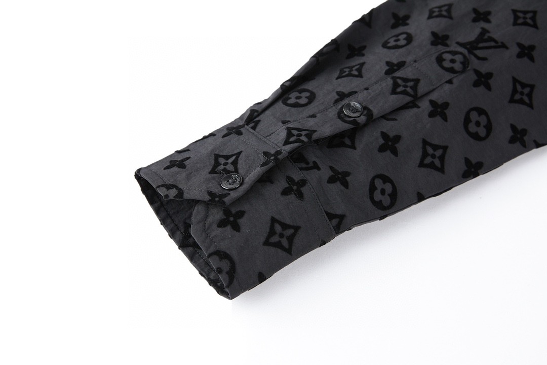 LOUIS VUITTON 路易威登 植绒满印logo印花单排扣衬衫 长袖 外套 黑色 1A979D