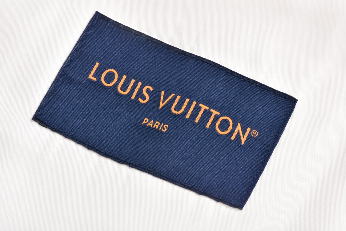 LOUIS VUITTON 路易威登 水貂毛绿松石皮草外套 夹克 长袖 白色 1AFXB6