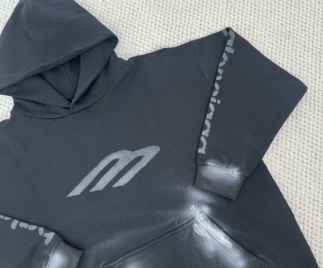 Balenciaga 巴黎世家 做旧字母印花连帽卫衣 长袖 秋冬 黑色 767877TQVT71083