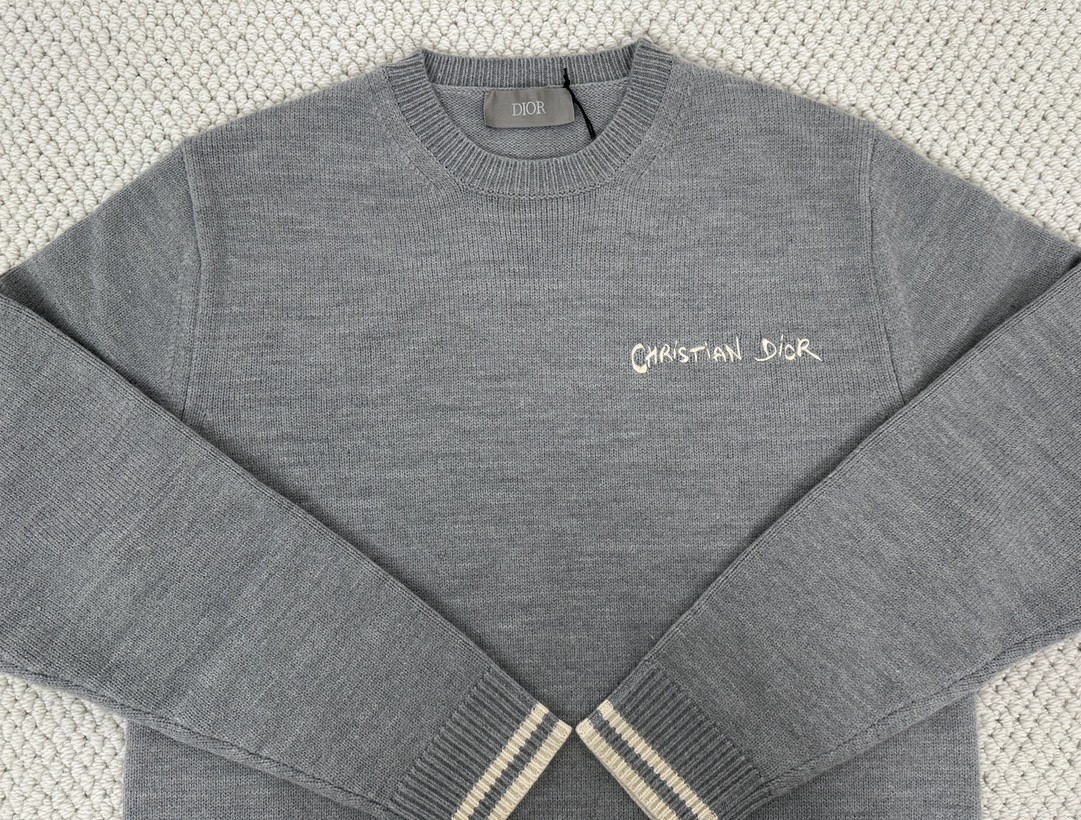 DIOR 迪奥 刺绣字母Logo圆领毛衣 秋冬 长袖 灰色 443M650AT879-C880