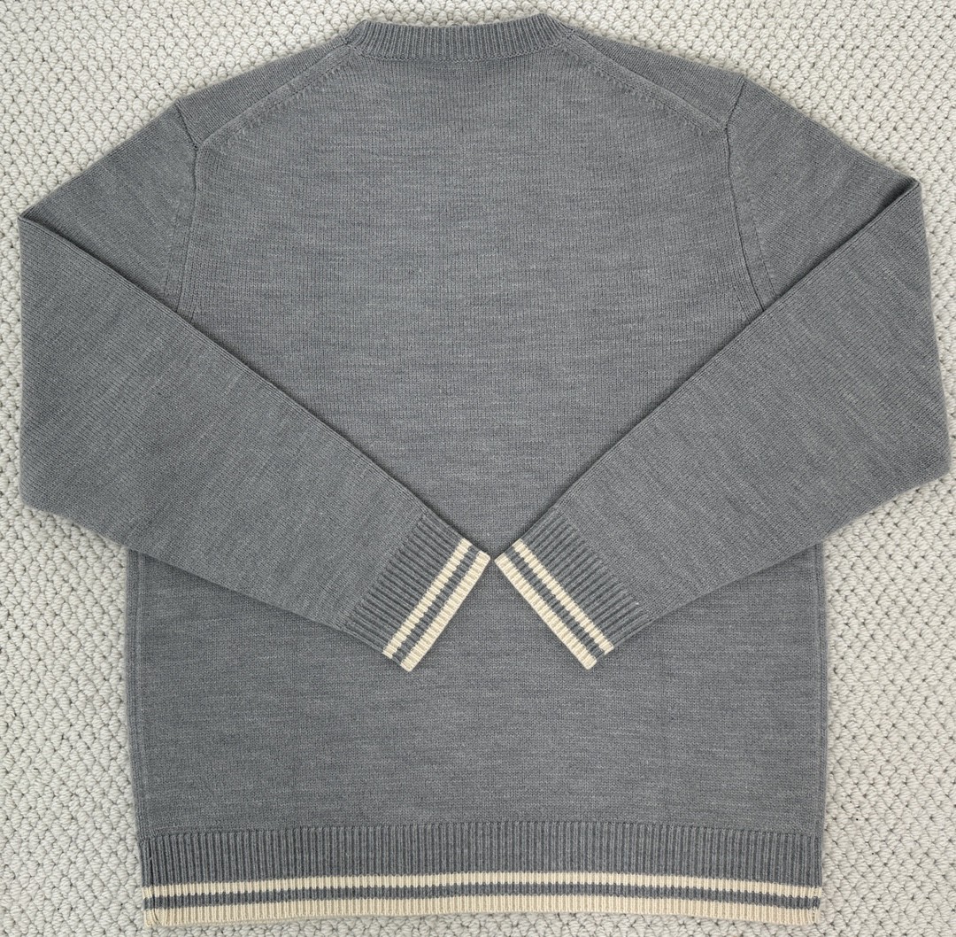 DIOR 迪奥 刺绣字母Logo圆领毛衣 秋冬 长袖 灰色 443M650AT879-C880