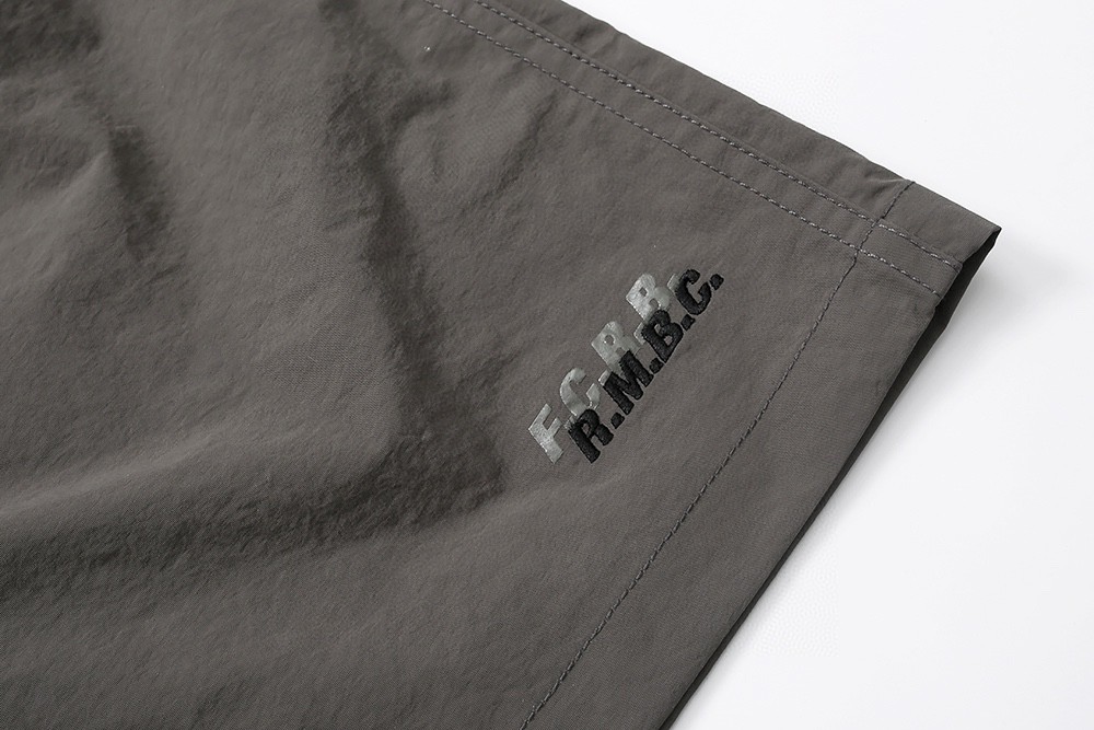 880#MADNESS 纯色刺绣字母logo速干短裤 五分裤 休闲裤 裤子 灰色