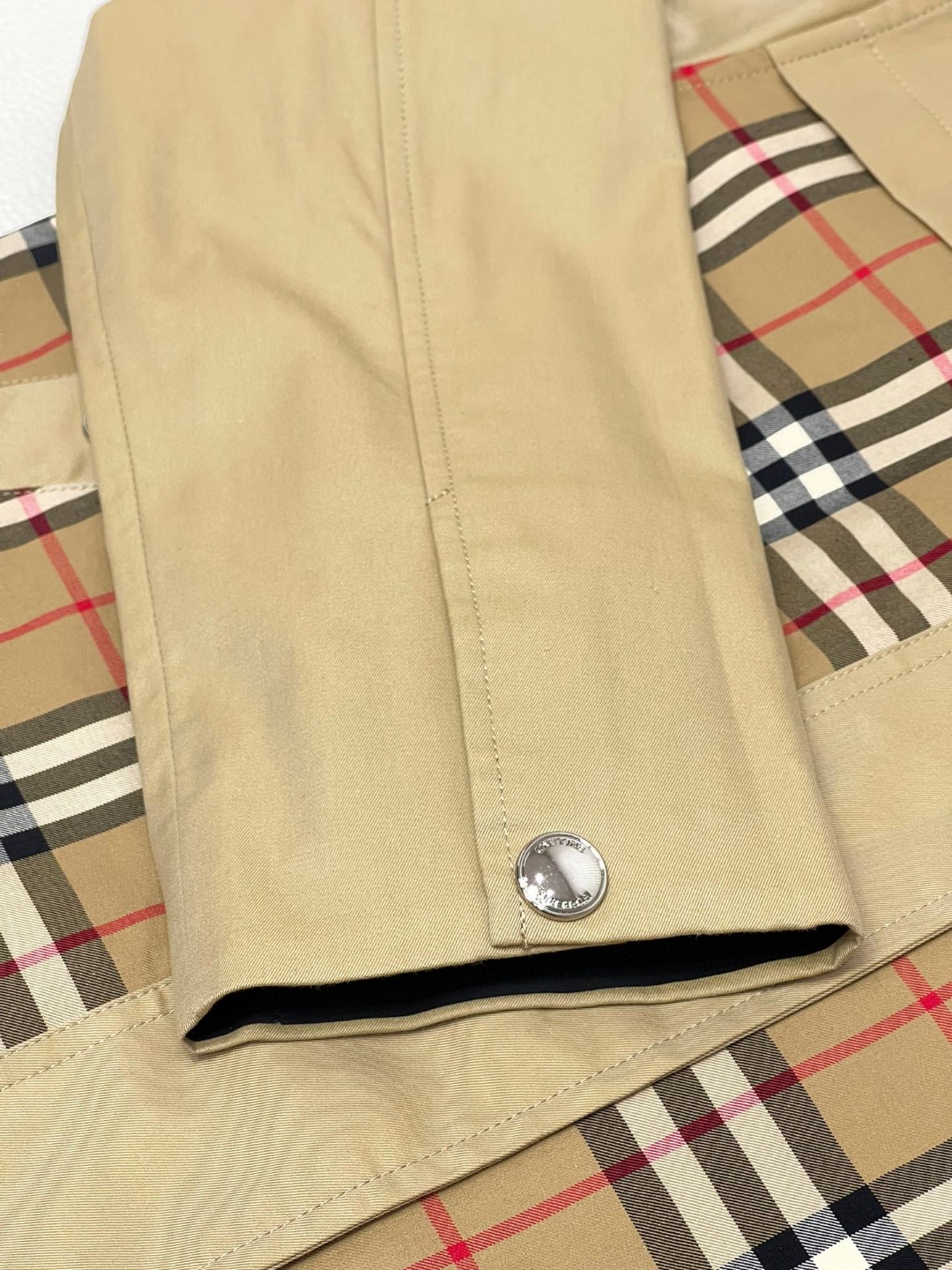 Burberry 巴宝莉 格纹拼接单排扣翻领夹克 长袖 外套 短款 女款 卡其色 80711701
