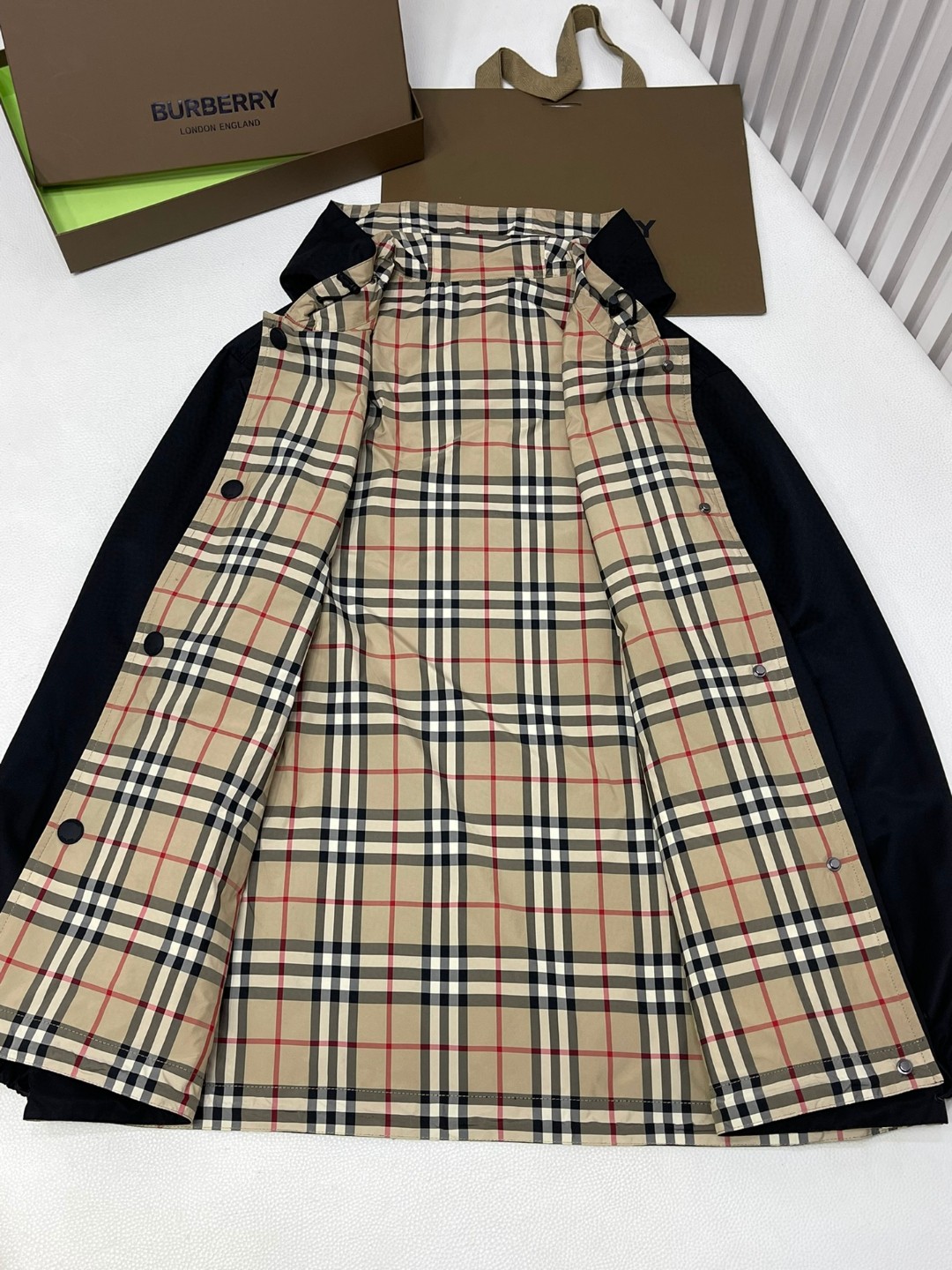 Burberry 巴宝莉 双面两穿单排扣连帽夹克 长袖 外套 卡其色 80746881
