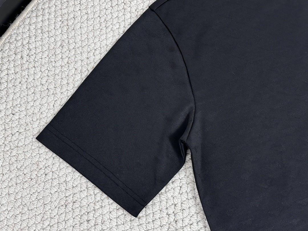 PRADA 普拉达 暗纹徽标logo圆领短袖 T恤 黑色 