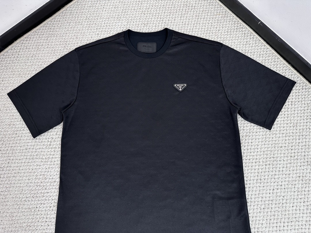 PRADA 普拉达 暗纹徽标logo圆领短袖 T恤 黑色 