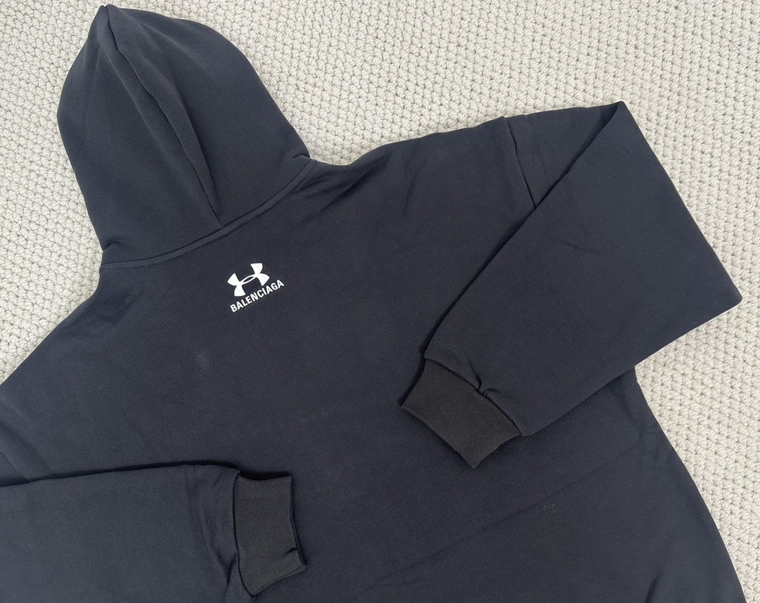 Balenciaga 巴黎世家 Under Armour 安德玛 联名 刺绣字母logo拉链连帽卫衣 长袖 秋冬 黑色 803264TRVB89034